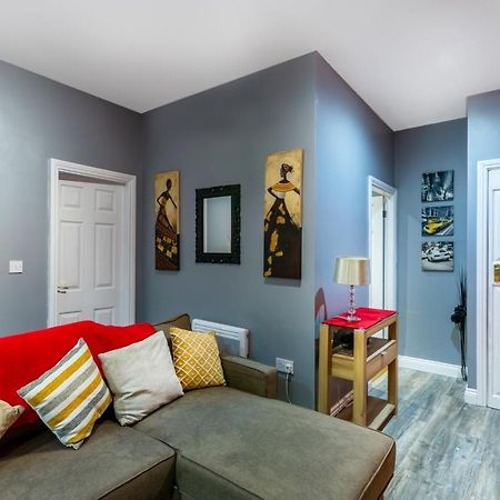 Stockton Town Centre Spacious Apartment Free Parking And Wifi ภายนอก รูปภาพ